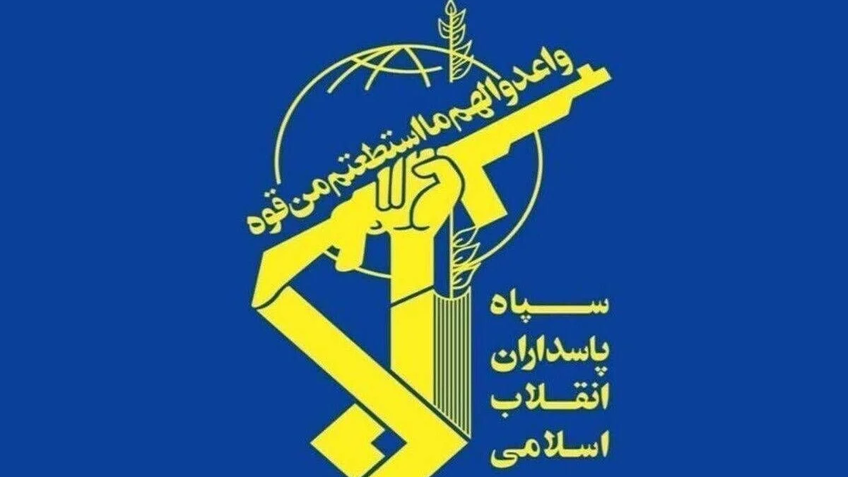 روابط عمومی سپاه: یک نفتکش متخلف در مسیر ناایمن تنگه هرمز دچار آتش‌سوزی شد